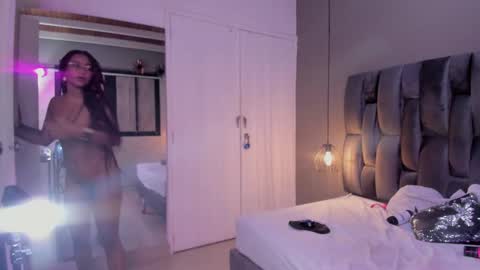 Lorena Vieira  online show from March 6, 7:10 pm