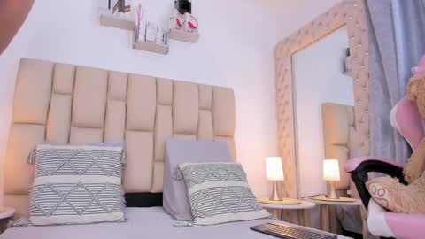 Lorena online show from April 13, 11:22 am