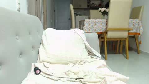 Loretta Gmez online show from December 5, 11:40 pm