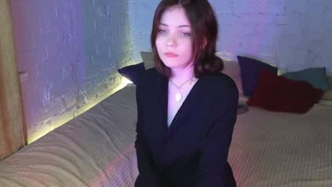 Lara online show from February 5, 3:53 pm