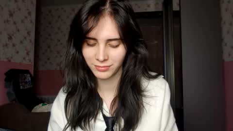 Kira online show from November 12, 4:16 pm