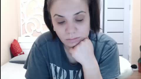 LorraGrey online show from February 15, 5:19 am