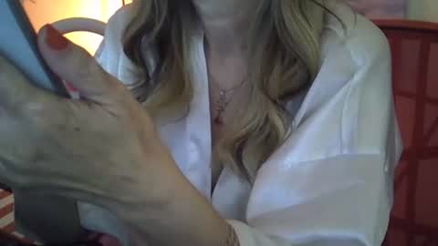 lory online show from September 29, 5:23 am