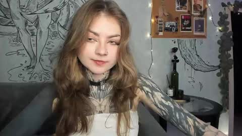 Snapshot of lostallice chatting on October 31, 4:25 am lostallice online show from October 31, 4:25 am