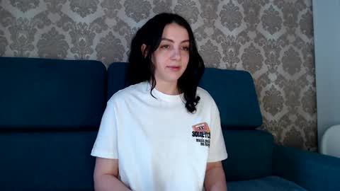 Louise online show from March 2, 5:44 am