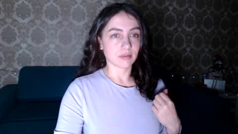 Louise online show from December 28, 10:25 am