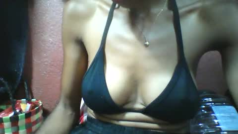 lovaelisa online show from February 7, 8:29 am