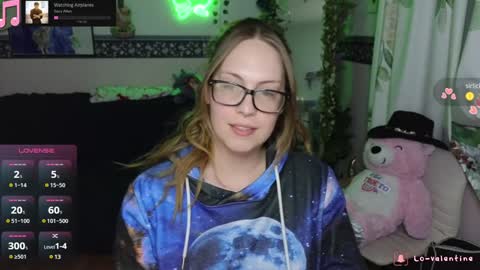 Lo Valentine online show from December 31, 5:22 am