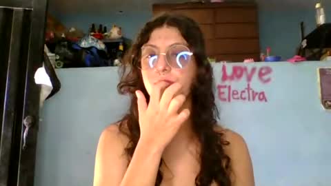 love_electra online show from July 5, 8:03 pm