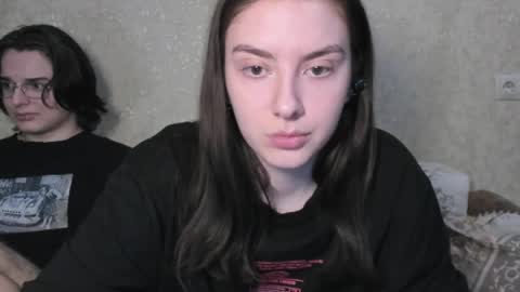 LINA online show from April 5, 7:46 pm