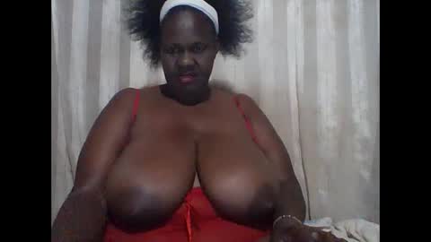 Lynn online show from January 1, 8:58 pm