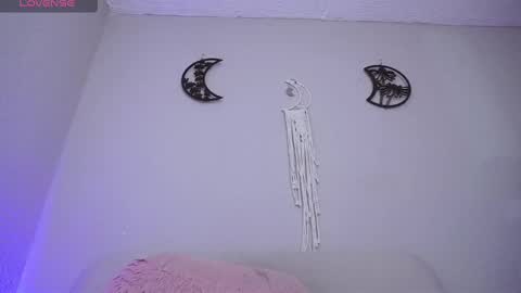 katalina   online show from September 30, 6:30 am