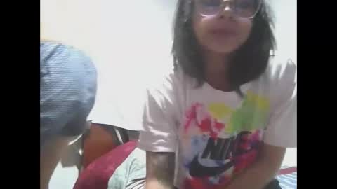 hiana online show from April 5, 2:21 am