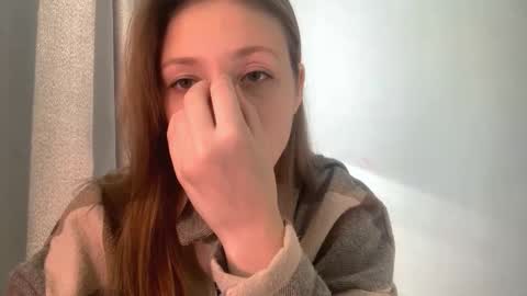 Snapshot of lovelladeboer chatting on October 23, 7:03 am Ella online show from October 23, 7:03 am
