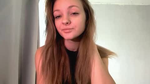 Snapshot of lovelladeboer chatting on October 21, 6:06 am Ella online show from October 21, 6:06 am