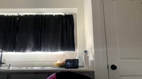 Love online show from December 2, 5:13 pm