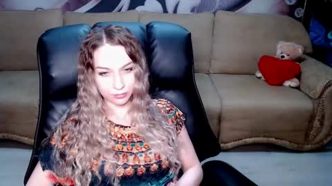 private open online show from March 28, 3:22 pm