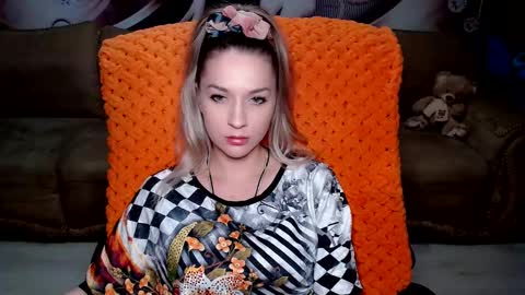 Snapshot of lovellymalina chatting on January 28, 4:30 pm private open online show from January 28, 4:30 pm