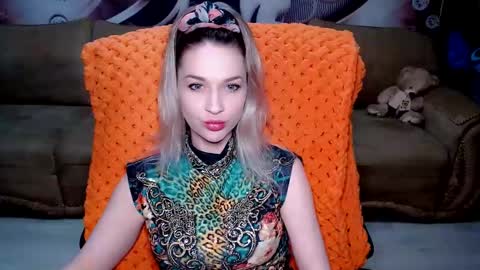 Snapshot of lovellymalina chatting on February 16, 2:32 pm private open online show from February 16, 2:32 pm