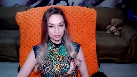 Snapshot of lovellymalina chatting on February 12, 1:38 pm private open online show from February 12, 1:38 pm