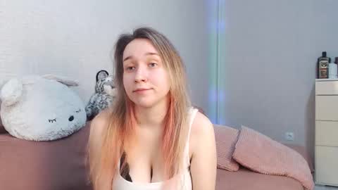 Lovely Hayley online show from February 22, 10:43 pm