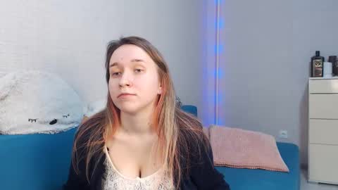 Lovely Hayley online show from February 25, 11:14 pm