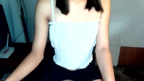 lovely_joan123 online show from May 17, 2:38 pm