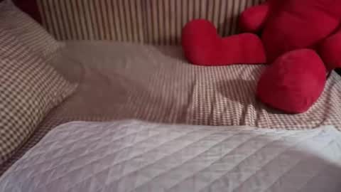 im kitty online show from March 10, 7:45 am