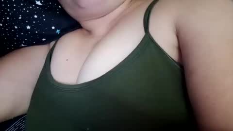 Snapshot of lovely_orchid chatting on February 4, 6:46 am lovely_orchid online show from February 4, 6:46 am