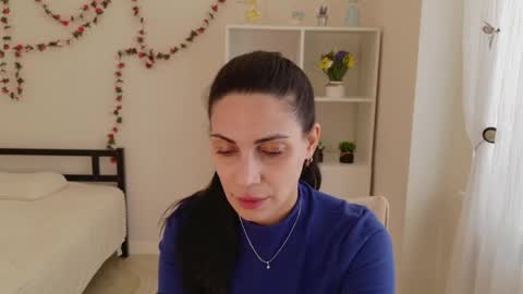 Beatrice online show from April 11, 11:03 am