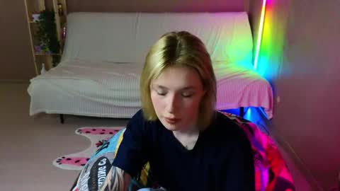 your sweet girls online show from May 17, 7:18 am