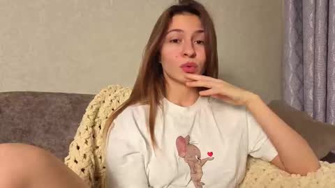 Kate only online show from December 4, 12:07 pm