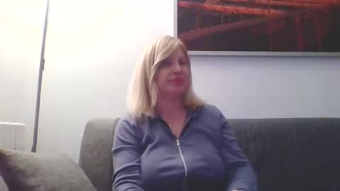 Snapshot of lovestar544963 chatting on January 9, 11:34 pm Marlyn online show from January 9, 11:34 pm