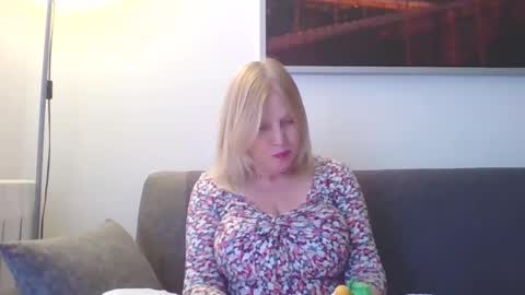 Snapshot of lovestar544963 chatting on February 12, 3:06 pm Marlyn online show from February 12, 3:06 pm