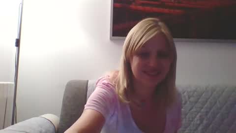 Snapshot of lovestar544963 chatting on September 24, 10:31 pm Marlyn online show from September 24, 10:31 pm