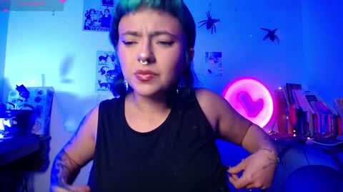 loving_alma online show from November 6, 4:07 am