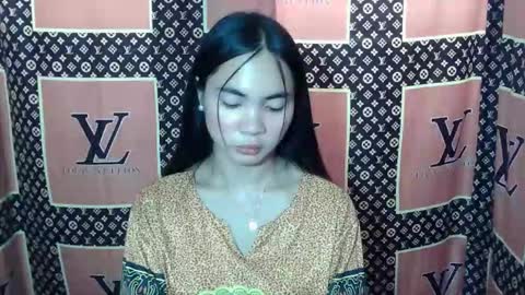 loving_rhean online show from December 3, 2:47 am