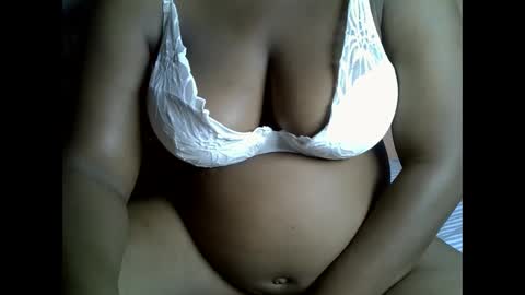 lowenyangvalentine online show from November 22, 2:47 am