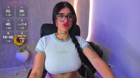 Snapshot of luanabonasx chatting on October 22, 12:10 pm Luana online show from October 22, 12:10 pm