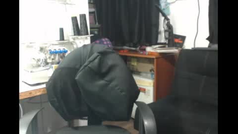 Lulu DCarton online show from April 14, 4:34 am