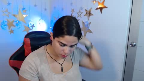 Snapshot of lucia_ht chatting on October 3, 1:54 am LUCIA online show from October 3, 1:54 am