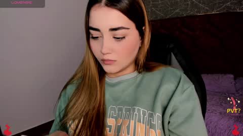 Snapshot of lucia_star_ chatting on January 15, 7:23 pm lucia star  online show from January 15, 7:23 pm