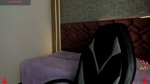 Snapshot of lucia_star_ chatting on January 3, 1:14 pm lucia star  online show from January 3, 1:14 pm