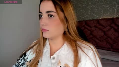 Snapshot of lucia_star_ chatting on January 4, 2:14 pm lucia star  online show from January 4, 2:14 pm