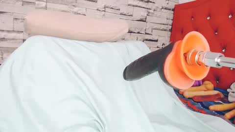 luciaaah online show from February 10, 9:36 pm