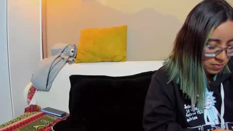 Snapshot of lucianacapisce chatting on October 16, 1:08 am Dani 3 online show from October 16, 1:08 am