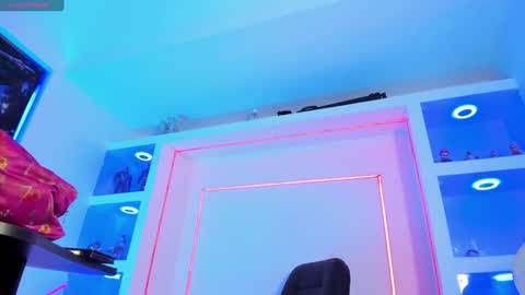    online show from January 25, 4:02 am