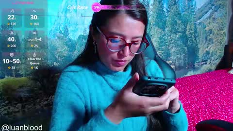 Lucy online show from January 12, 9:09 pm