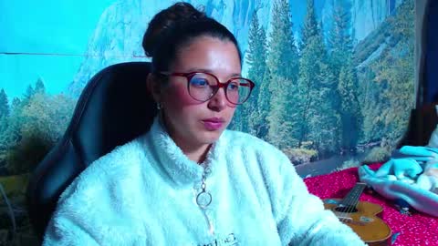 Lucy online show from March 8, 3:21 am