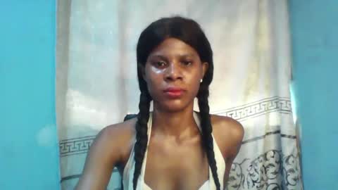 Snapshot of luckymadequeen chatting on January 19, 1:12 pm Gloria online show from January 19, 1:12 pm